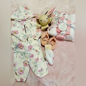 🌸 Baby Girl Gift Set – New with Tags 🌸